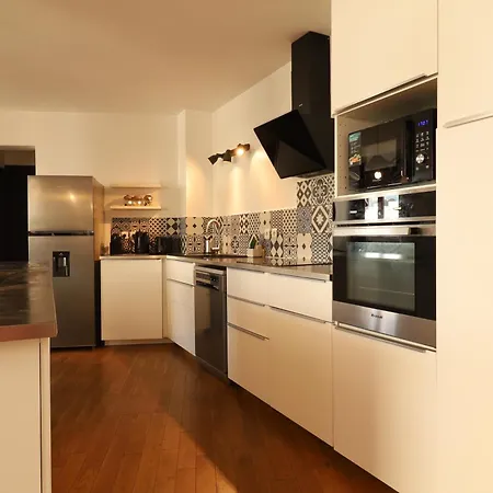 Afrobohome, Experience Atypique, Clim, 2 A 6 Personnes, Proche Centre Nimes, Garage Clos Tatil Evi *