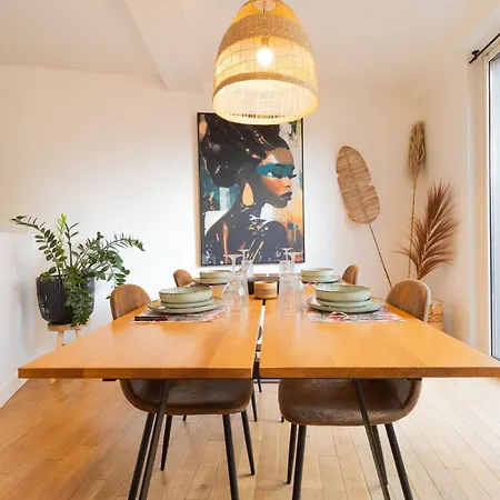 Holiday home Afrobohome, Confort, Familles Et Petits Groupes, Clim, 2 A 6 Personnes, Proche Centre Nimes, Garage Clos Nimes