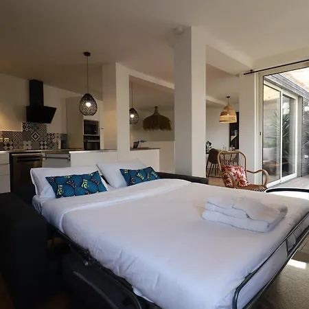 Holiday home Afrobohome, Confort, Familles Et Petits Groupes, Clim, 2 A 6 Personnes, Proche Centre Nimes, Garage Clos Nimes