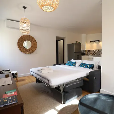 Holiday home Afrobohome, Confort, Familles Et Petits Groupes, Clim, 2 A 6 Personnes, Proche Centre Nimes, Garage Clos