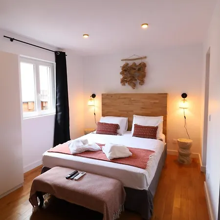 Afrobohome, Experience Atypique, Clim, 2 A 6 Personnes, Proche Centre Nimes, Garage Clos *