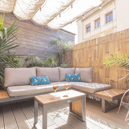 Afrobohome, Confort, Familles Et Petits Groupes, Clim, 2 A 6 Personnes, Proche Centre Nimes, Garage Clos Holiday home *