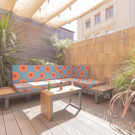 Дом отдыха Afrobohome, Experience Atypique, Clim, 2 A 6 Personnes, Proche Centre Nimes, Garage Clos