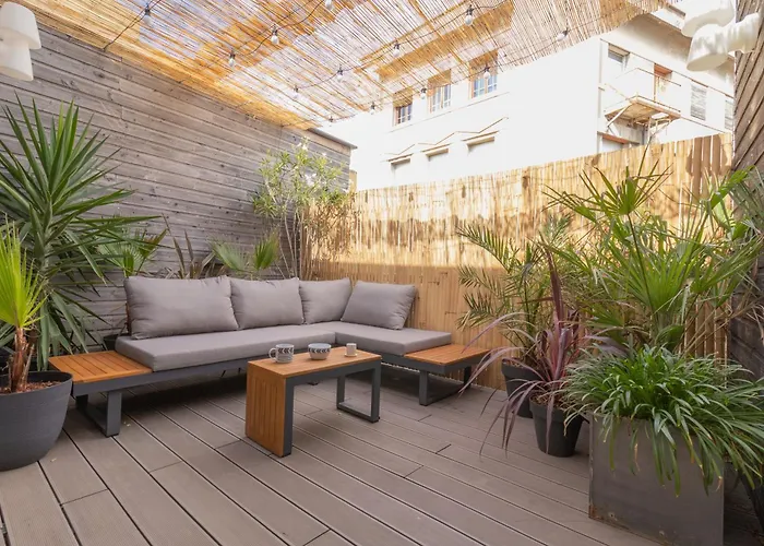 Afrobohome, Expérience Atypique, Clim, 2 à 6 Personnes, Proche Centre Nîmes, Garage Clos Casa vacanze *