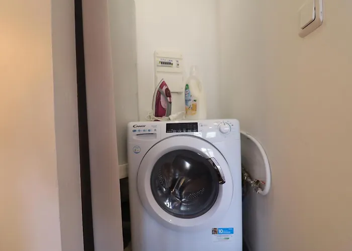 Afrobohome, Expérience Atypique, Clim, 2 à 6 Personnes, Proche Centre Nîmes, Garage Clos