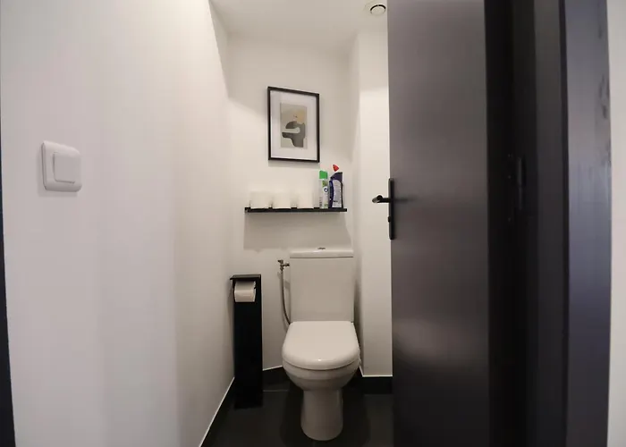 Afrobohome, Expérience Atypique, Clim, 2 à 6 Personnes, Proche Centre Nîmes, Garage Clos Casa vacanze *