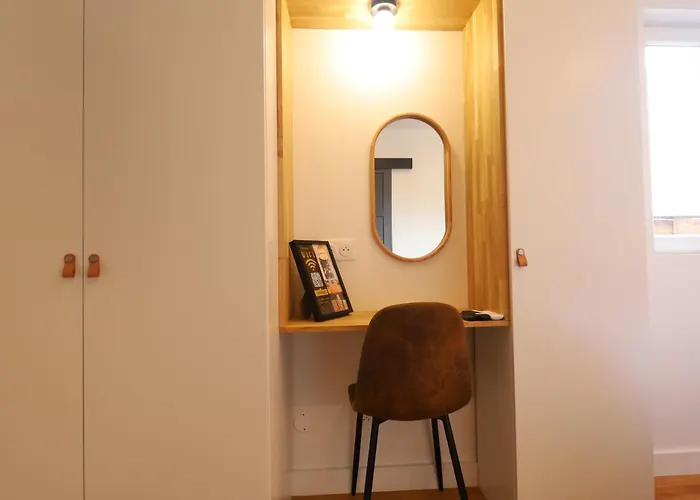 Afrobohome, Expérience Atypique, Clim, 2 à 6 Personnes, Proche Centre Nîmes, Garage Clos Casa vacanze *
