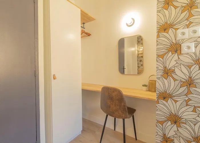 Casa vacanze Afrobohome, Expérience Atypique, Clim, 2 à 6 Personnes, Proche Centre Nîmes, Garage Clos *