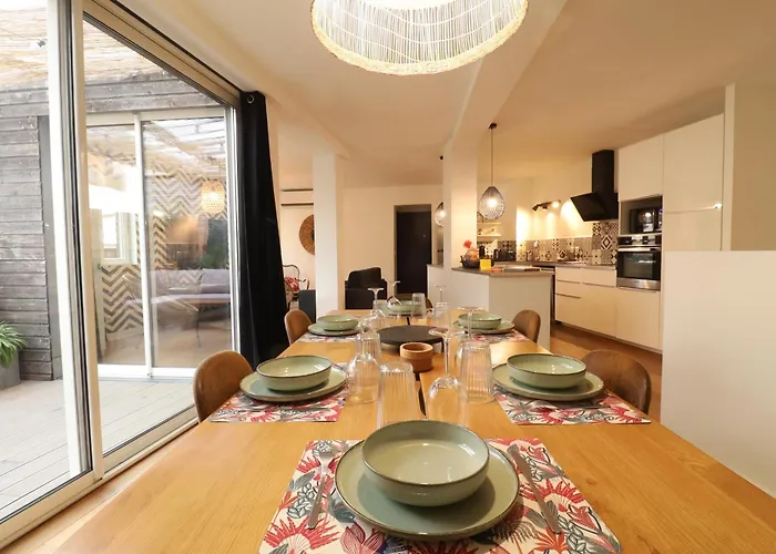 Afrobohome, Expérience Atypique, Clim, 2 à 6 Personnes, Proche Centre Nîmes, Garage Clos * Nîmes