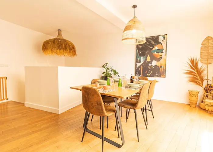 Afrobohome, Expérience Atypique, Clim, 2 à 6 Personnes, Proche Centre Nîmes, Garage Clos Casa vacanze *
